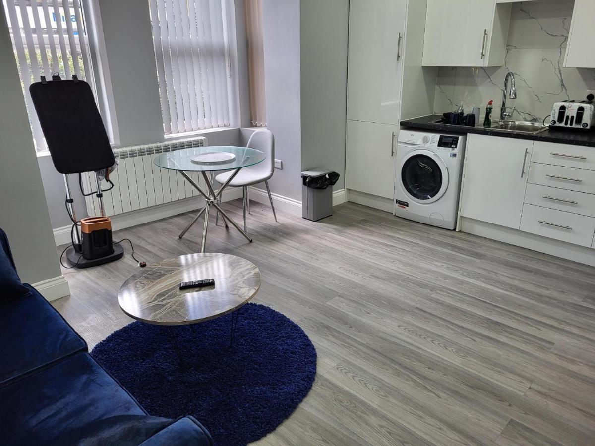 1 Bed Flat, Airport Pick, Drop Available Fibre Broadband, New, Washer Dryer, 10 Mins From City Centre دارتفورد المظهر الخارجي الصورة